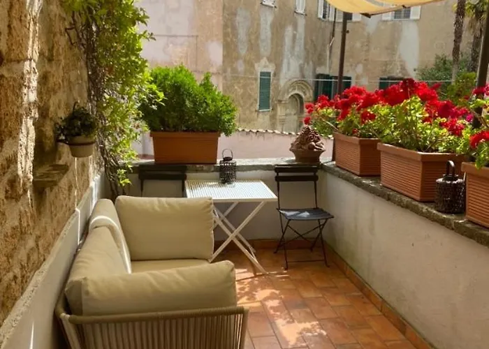 Cheap hotels La Magnolia